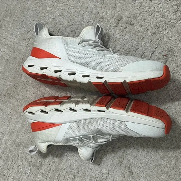 Kids On Cloud Sneakers - Picture 2 of 7